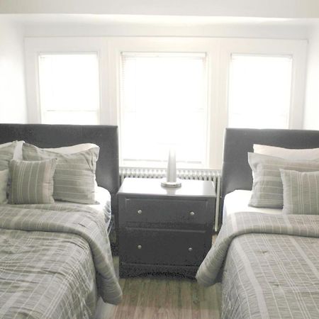 Steps Away From Hospital - 2 Queen Bed - City View Pittsburgh Exteriér fotografie