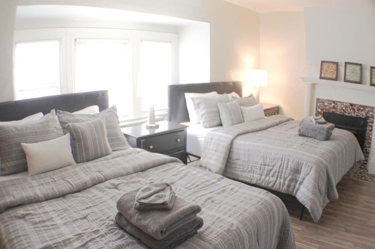 Steps Away From Hospital - 2 Queen Bed - City View Pittsburgh Exteriér fotografie